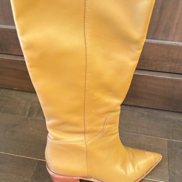 Sam Edelman Lindsey boot. Western style . Tan size 6 - Picture 9 of 9